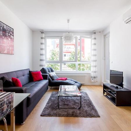 Flexible Selfcheckins 9 - Zagreb - Garage - Electric Vehicle Ccharger - Loggia - New - Apartments Repinc 9 Екстер'єр фото
