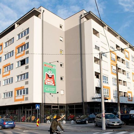 Flexible Selfcheckins 9 - Zagreb - Garage - Electric Vehicle Ccharger - Loggia - New - Apartments Repinc 9 Екстер'єр фото