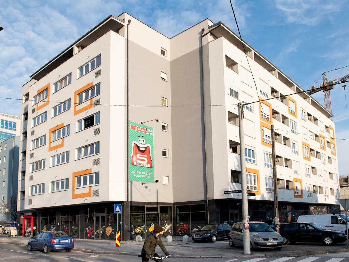 Flexible Selfcheckins 9 - Zagreb - Garage - Electric Vehicle Ccharger - Loggia - New - Apartments Repinc 9 Екстер'єр фото